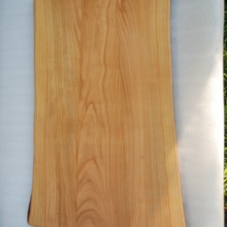 Kitchen board made of&nbsp;Cherry wood 60 x 36 cm