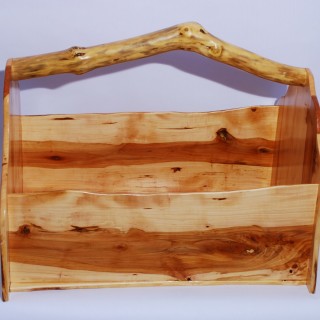 Garden - Kitchen basket made of Apple wood