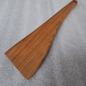 Kitchen spatula cherry 28x7cm