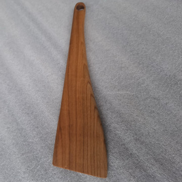 Kitchen spatula cherry 28x7cm