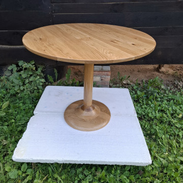 Round Oak Table
