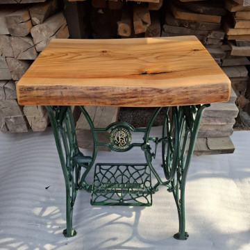 Console table on&nbsp;Singer type cast iron frame
