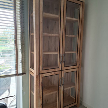 Display case made of&nbsp;ash wood 240 x 110cm